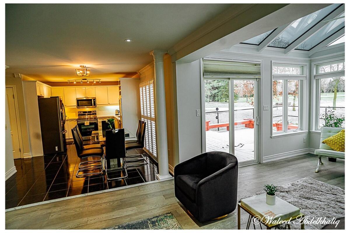 Sunroom House - 4 Bedrooms Mississauga Bagian luar foto